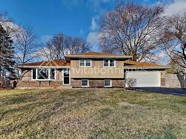 26W064 Harrison Ave, Wheaton, IL 60187