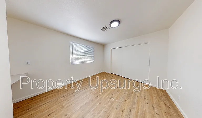 1450 Victor Ave #B — Photo 8