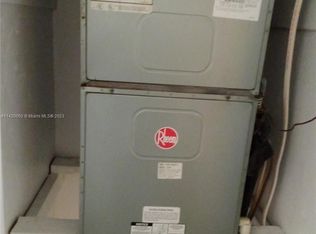 9000 NW 32 Court Rd, Miami, FL 33147