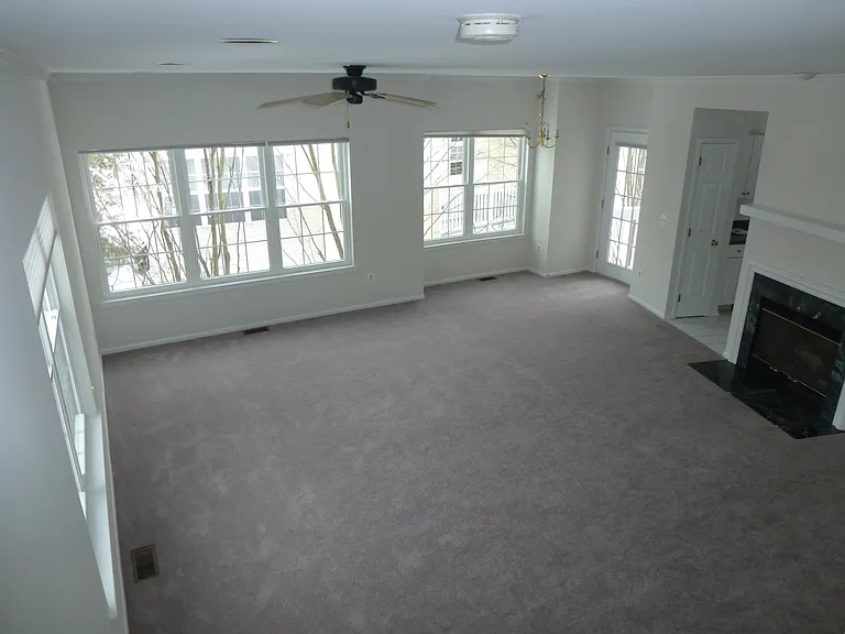 1901 Tanglewood Pl — Photo 4