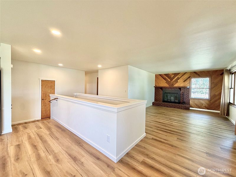 5th image of 9348 Goodrich Road SE