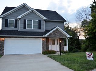102 Belle View Dr, Morgantown, WV 26508