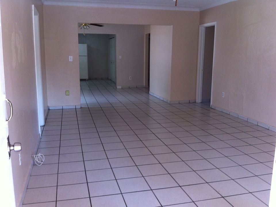 2nd image of 1051 SW 9th Ave