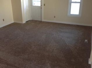 105 E 7th St, Sumner, IA 50674