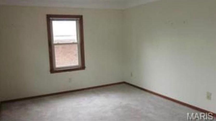 2nd image of 9445 Minerva Ave