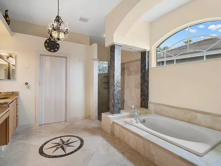 1024 Hagen Dr — Photo 39