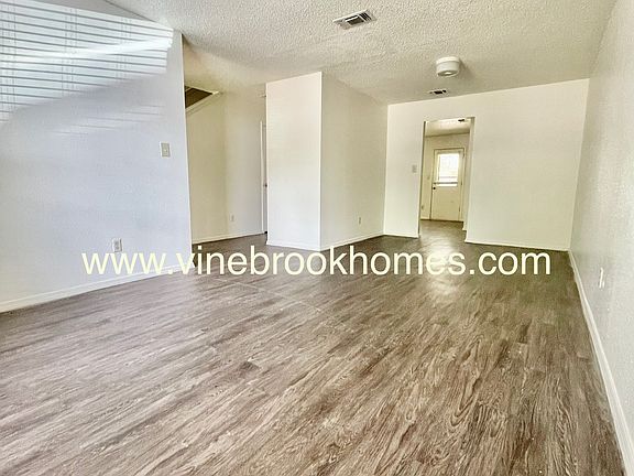 4th image of 2123 Santa Clara Ct