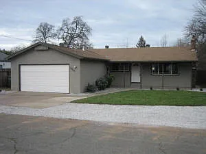 2610 Irwin Rd photo 1