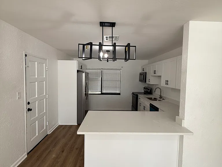 1000 Sumter St #1002 — Photo 7