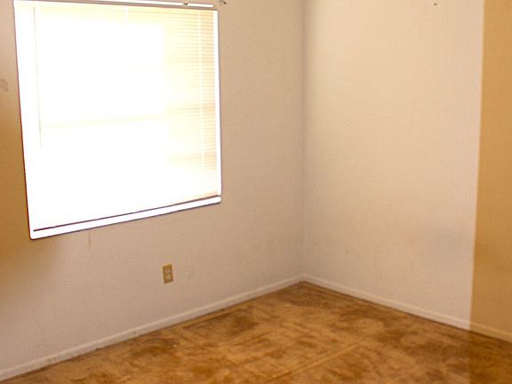 3rd image of 7507 Winter Shade Dr