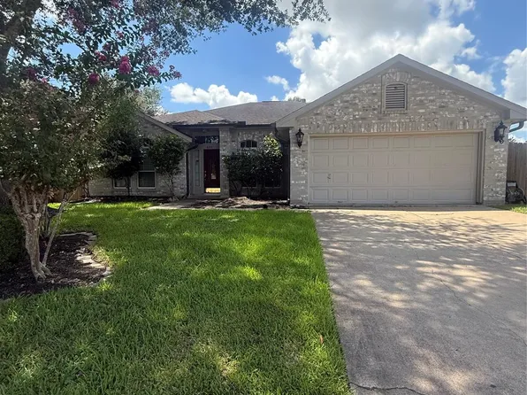 8210 Paddington Place Dr, Houston, TX 77083