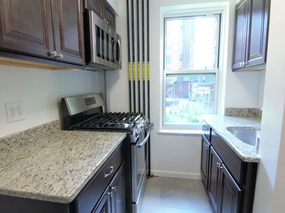 2nd image of 3418 91st St APT B12