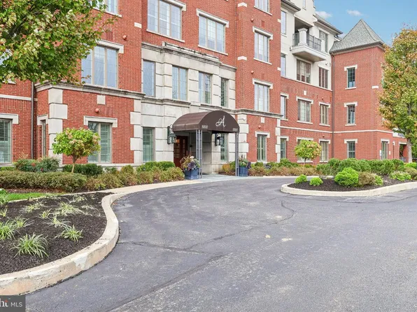 5203 Parkview Dr, Haverford, PA 19041