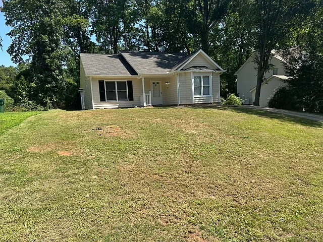 7528 Claymont Dr