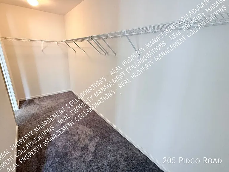 205 Pidco Rd — Photo 12