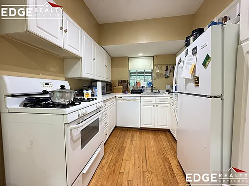 47 Lake Shore Ct #3 Photo 1