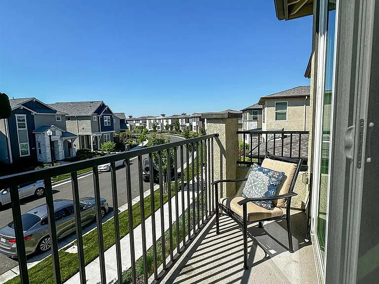 2957 Honey Opal Ave — Photo 19
