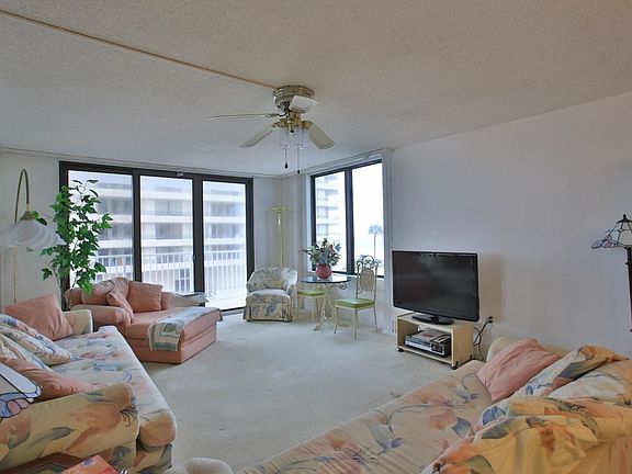 3rd image of 3043 S Atlantic Ave #B060