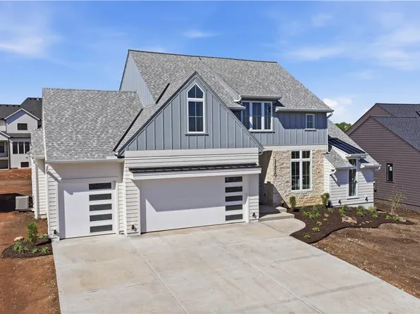 11710 W 181st Ter, Overland Park, KS 66013