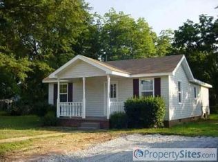 211 Lister Ct, Boiling Springs, SC 29316