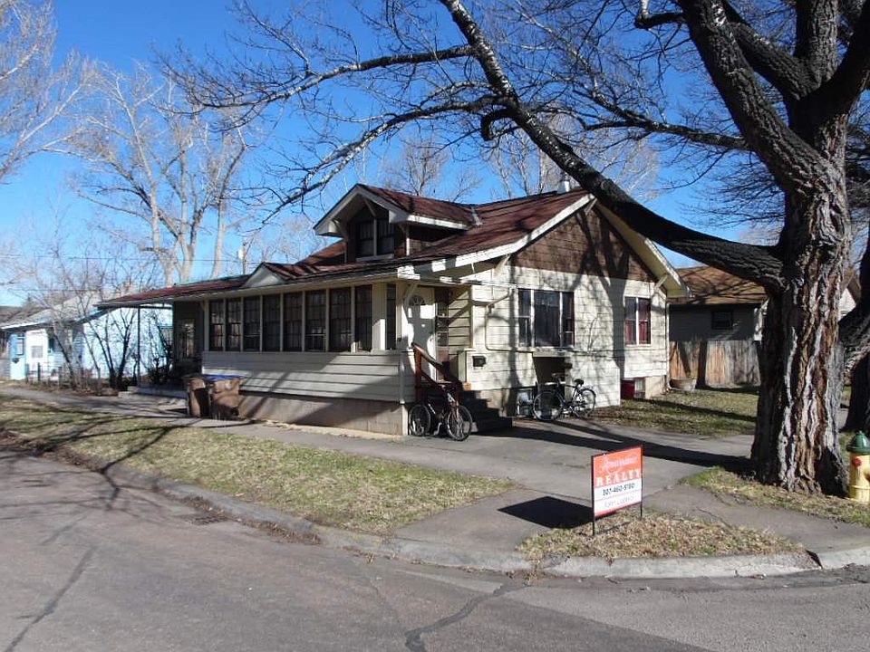 1st image of 719 Flint St
