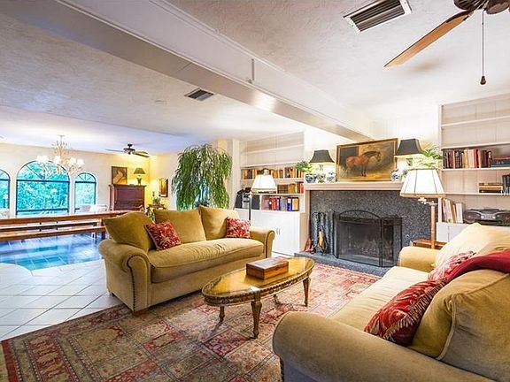 4th image of 1566 Smallwood Cir
