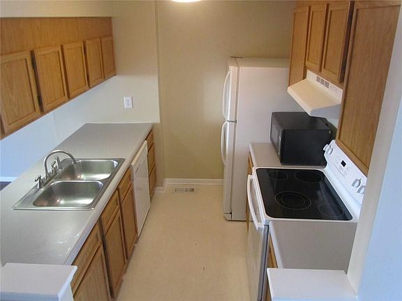 4th image of 11536 Sunset Cove Ln