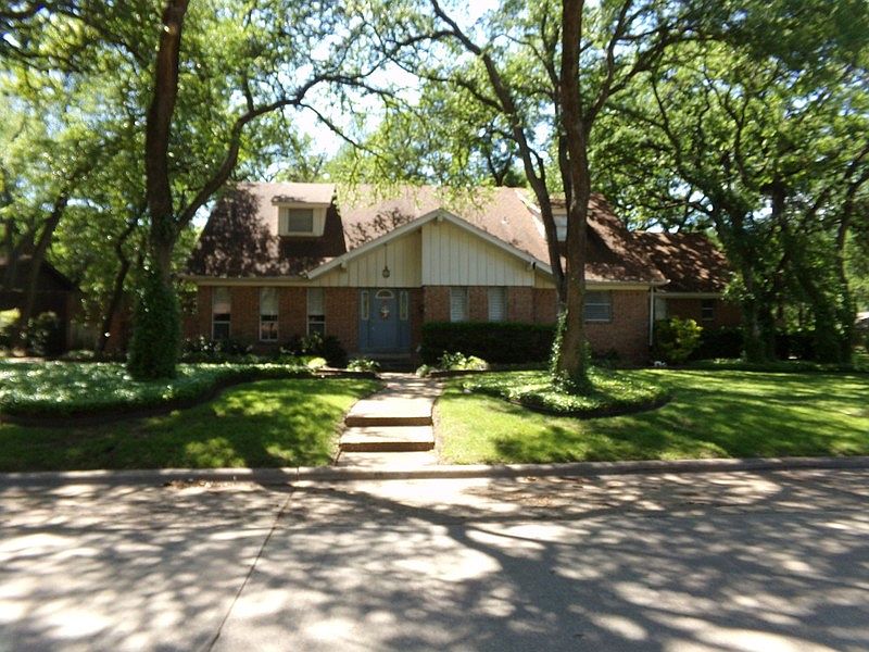 1st image of 1913 Westminster Dr