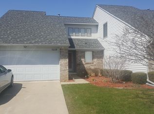 5236 Country Wood Ln, Grand Blanc, MI 48439