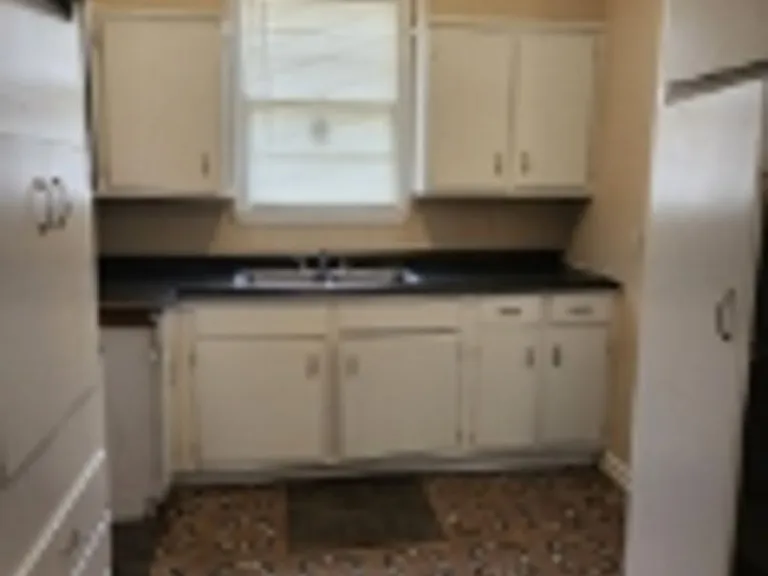 3936 Dalton St — Photo 3