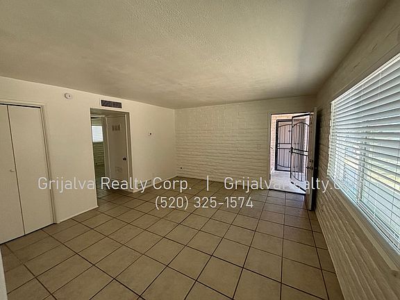 2nd image of 1443 S Woodland Ave #1447