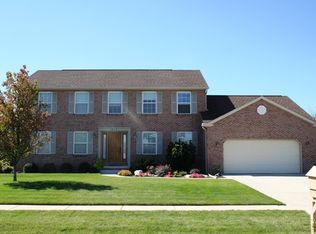 815 Lelanford Cir, Bowling Green, OH 43402