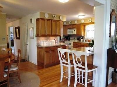 3rd image of 1662 Woodvale Dr
