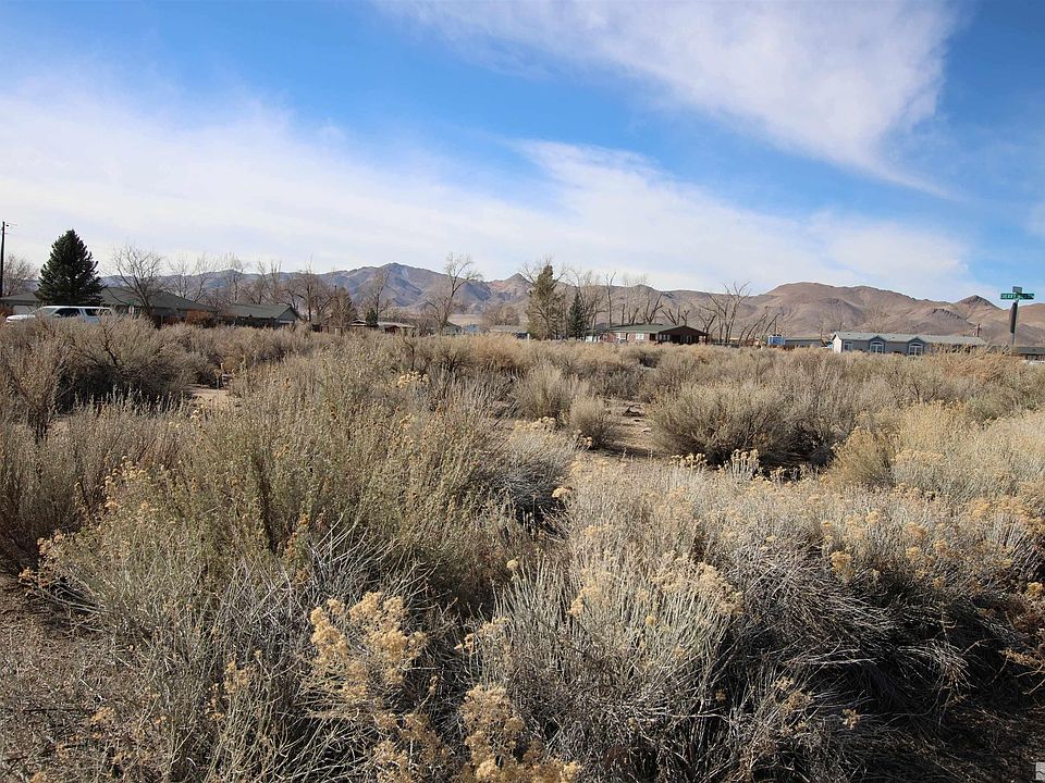2nd image of 7 Calico Hills Ln