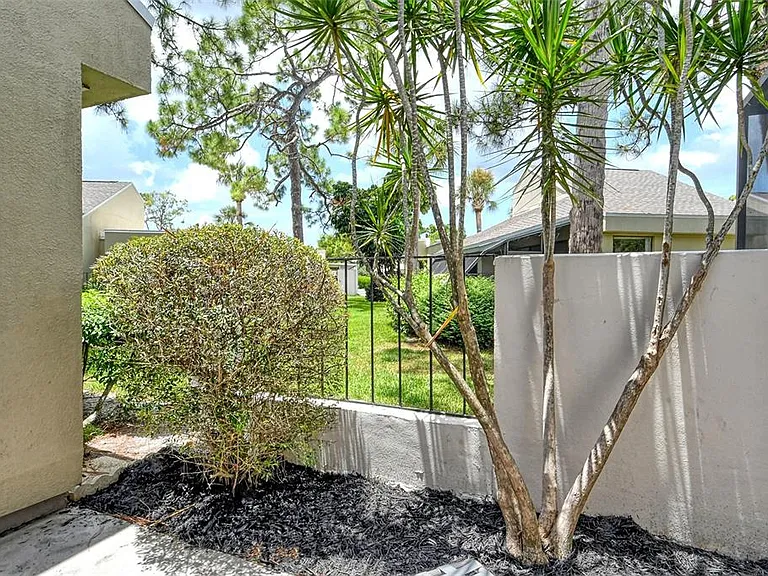 2517 Glebe Farm Close #H-2 — Photo 18