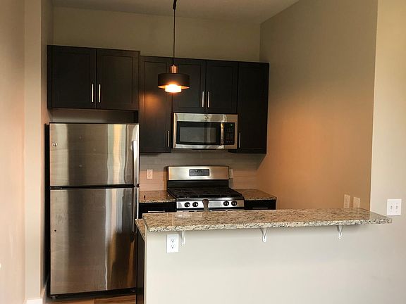 Fully-equipped kitchen