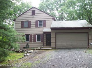 139 Trinity Hill Rd, Mount Pocono, PA 18344
