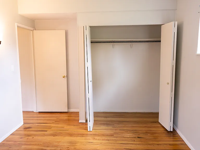 1316 Kent Cir — Photo 15
