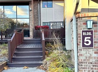 11773 Sycamore Dr Unit 25, Plymouth, MI