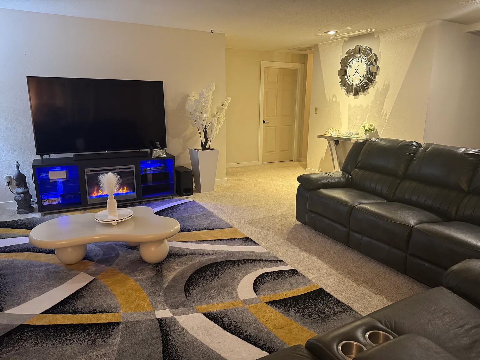 5 bed, 1921 sqft, $850 — Photo 4