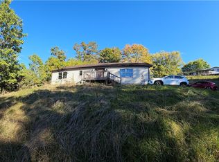 349 Vanderbilt Rd, Connellsville, PA 15425