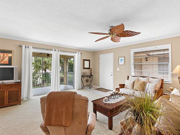 4th image of 1549 Sandpiper St #50