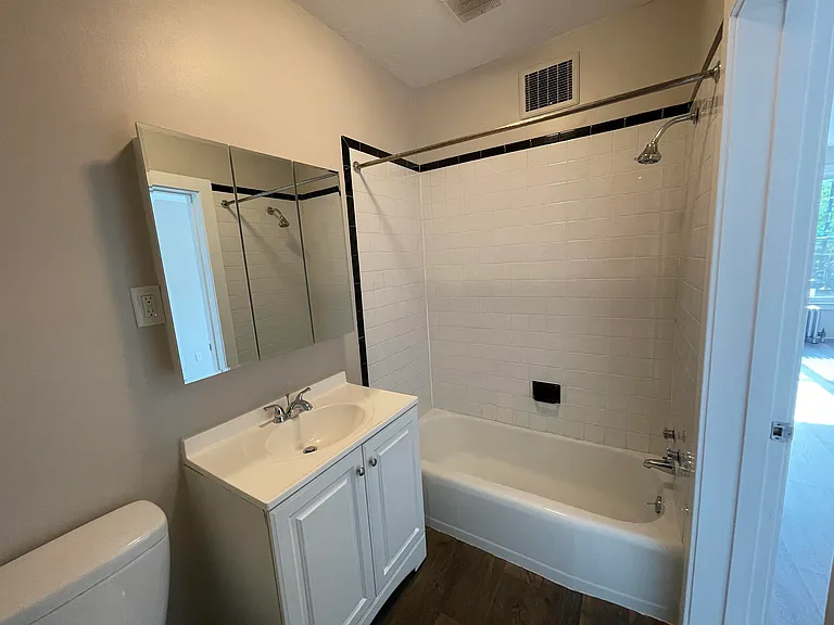 1101 Elm St #203 — Photo 6
