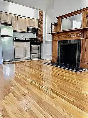4th image of 59 W 82nd St #3