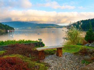 433 Senator Pl, Bowen Island, BC V0N1G1