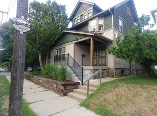 18 Grand Ave NE APT 1, Grand Rapids, MI 49503