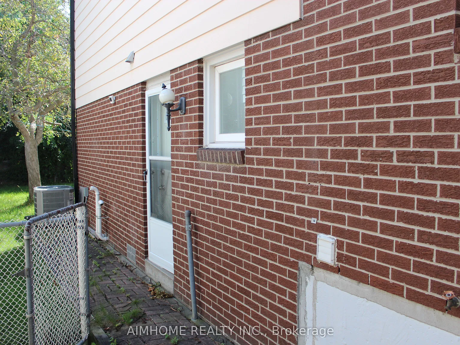2 bed, $1,700 — Photo 2