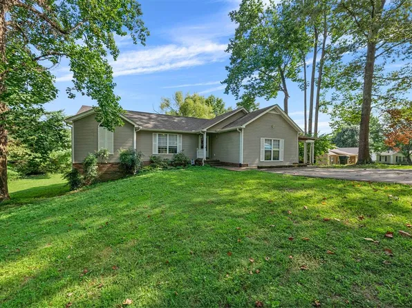 65 Peterson Ln, Scottsville, KY 42164