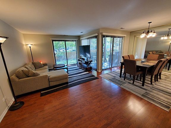 5th image of 3111 Toulon Dr #1C