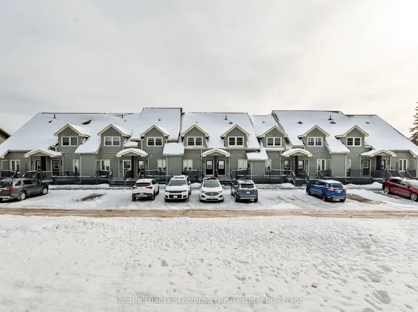 44 King William St #2, Huntsville, ON P1H 1G3